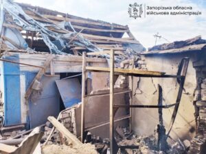 Гатили з артилерії та атакували дронами: росіяни завдали удари по 15 населеним пунктам Запорізької області