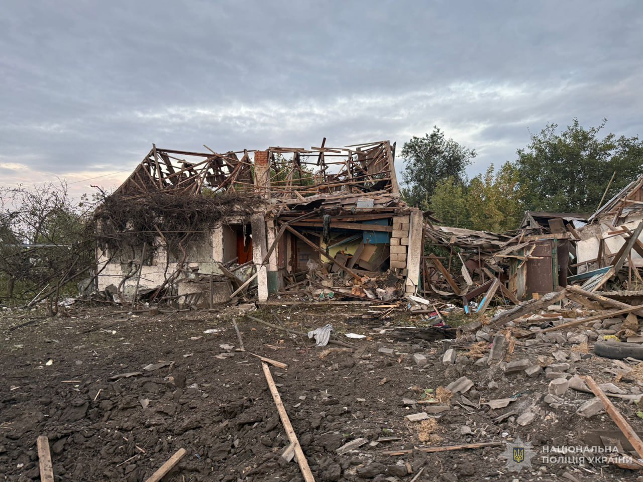 Ворог вдарив по Запорізькій області 510 разів, постраждала жінка в авто: наслідки обстрілів 12 вересня, — ФОТО