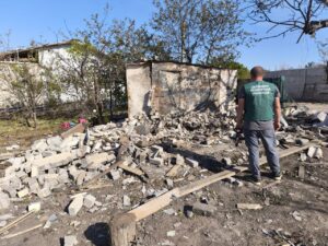 В екоінспекції розповіли про наслідки російського удару по Комунарському району Запоріжжя, — ФОТО