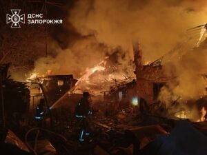Нічна атака на Запоріжжя: одна людина загинула, 13 отримали поранення – що відомо, – ФОТО, ВІДЕО