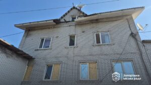 За два дні обстрілів Запоріжжя надійшло 70 звернень від жителів Шевченківського району щодо пошкодженого житла, — ФОТО
