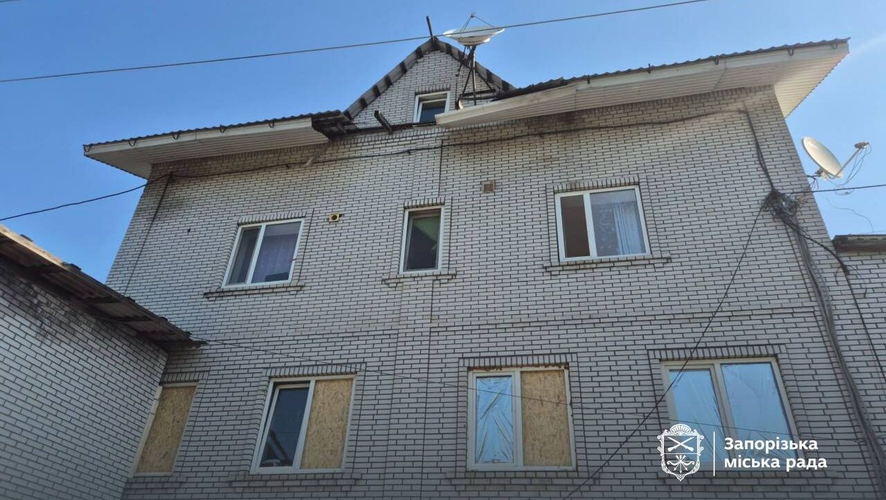 За два дня обстрелов Запорожья поступило 70 обращений от жителей Шевченковского района по поводу поврежденного жилья, — ФОТО