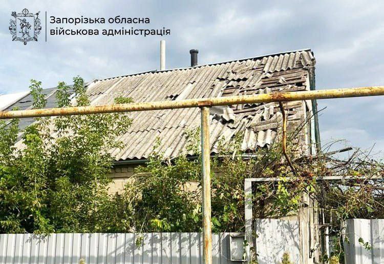За добу зафіксовано майже 400 повідомлень про пошкодження: ворог нещадно гатить по Запорізькій області