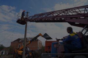 За місяць у Запорізькій області відновили електропостачання для понад 64,3 тисячі домівок: найскладнішим напрямком залишаються прифронтові території, — ФОТО