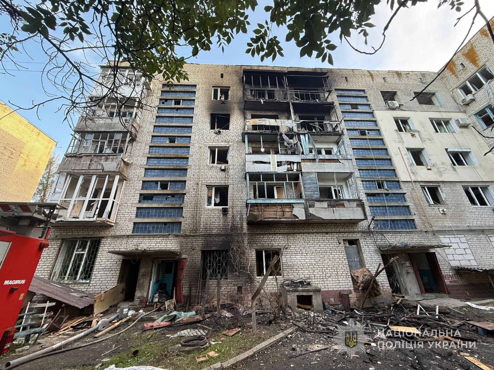 Зруйновано багатоповерхівки та квартири: наслідки ворожих влучань по Запорозькій області 3 жовтня, — ФОТО