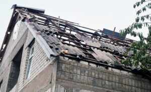 Под обстрелы российской армии попали 16 запорожских городов и сел: есть раненая, поступило 49 сообщений о разрушениях