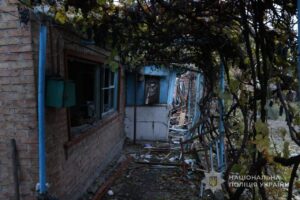 Повреждены дома и машины: последствия российских ударов по Запорожской области 9 октября, — ФОТО