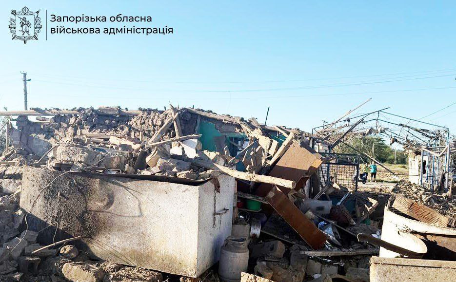 Били со всего вида вооружения: враг нанес 649 ударов по Запорожской области