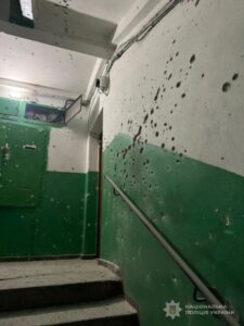 В подъезде запорожской многоэтажки взорвалась граната: ранен мужчина
