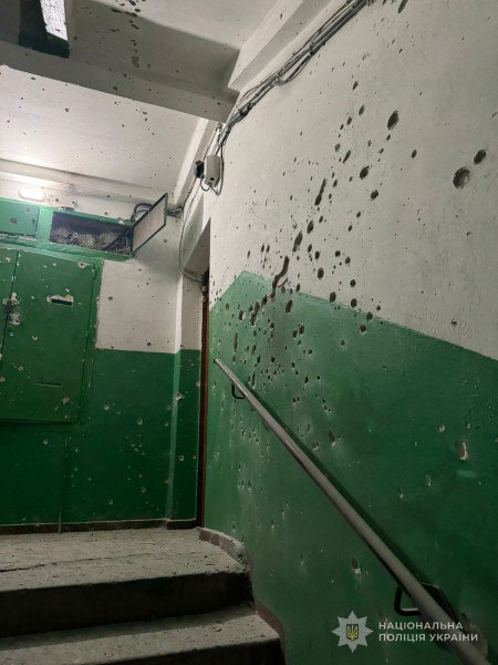 У під’їзді запорізької багатоповерхівки вибухнула граната: поранено чоловіка