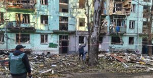 Пошкодження та засмічення земель у трьох районах Запоріжжя: екологи показали наслідки нічних ударів по місту, — ФОТО