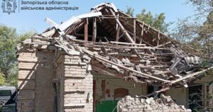 Ворог обстріляв 15 запорізьких населених пунктів за добу: поранені жінка та чоловік 