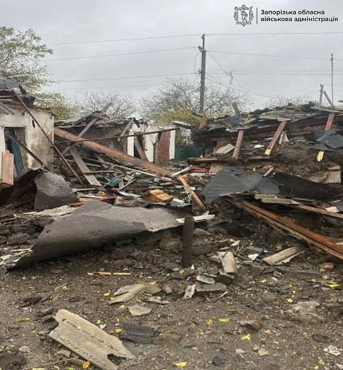 Росіяни скинули КАБ на селище Запорізького району: поранено людину