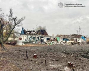 Пошкоджено будинки та поранено людей: росіяни завдали три удари  по Пологівському району