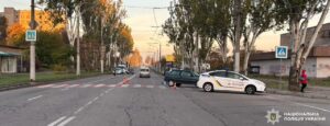 В Запорожье водитель сбил женщину, которая переходила дорогу: пострадавшая погибла