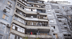 «Здавалося, що будинок посиплеться»: запоріжці розповідають про нічні удари по місту, — ФОТО, ВІДЕО