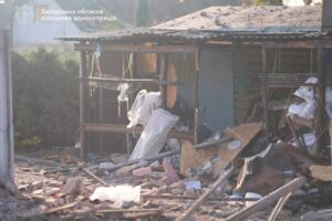 Стало відомо, скільки будинків пошкоджено внаслідок російської удару з РСЗВ по Запоріжжю, — ФОТО