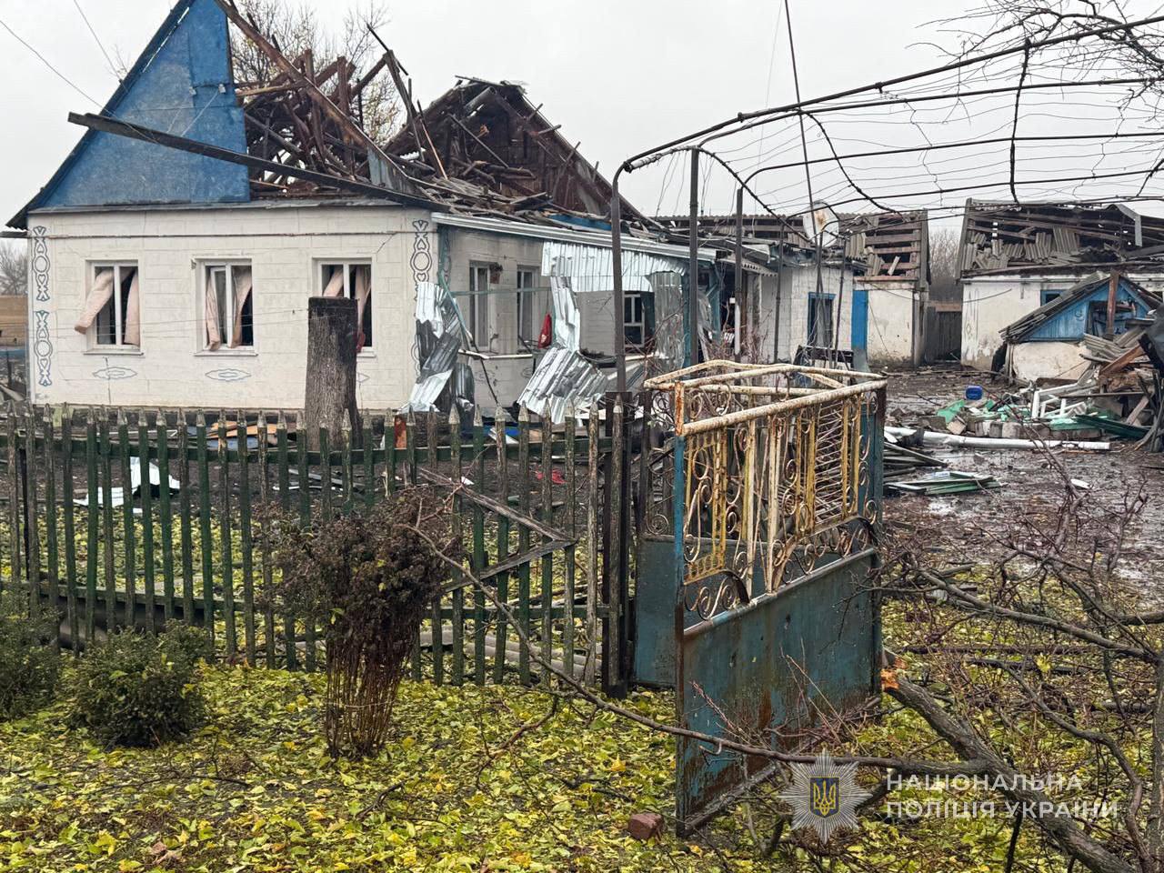 Пошкоджено багатоквартирні будинки внаслідок російських ударів по Запорізькій області 1 листопада, — ФОТО