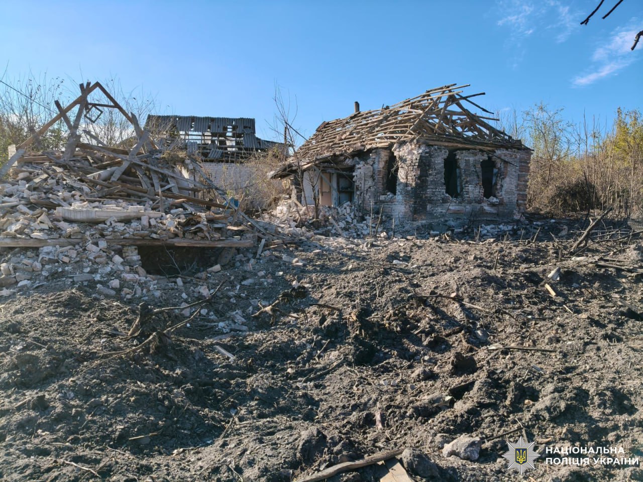 Враг ударил по Запорожской области 668 раз, повреждены дома и автомобили: последствия российских ударов 3 ноября, — ФОТО