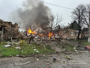 Повреждены дома и квартиры: последствия российских ударов по Запорожской области 14 ноября, — ФОТО