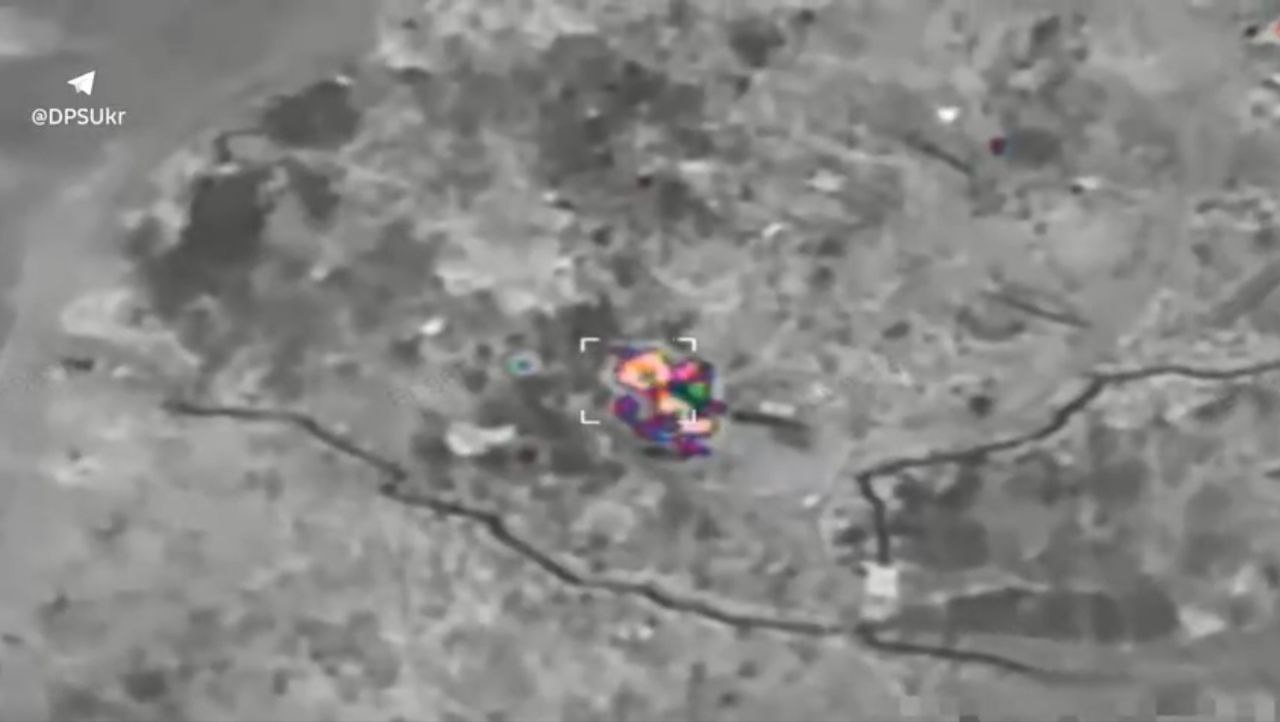 Оккупанты пытаются ночью перемещать пехоту на Юге: по захватчикам наносят прицельные удары, - ВИДЕО