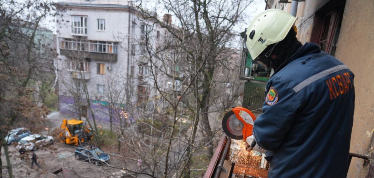 Російський удар по Запоріжжю: є пошкодження на 13 локаціях у трьох районах міста