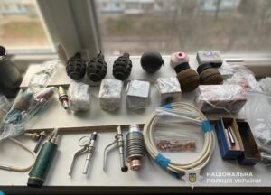 Повідомлено про підозру мешканцю Запоріжжя, який продавав зброю