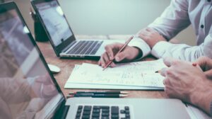 Мільярдні збитки та зміни в роботі бізнесу: стало відомо про вплив війни на економіку Запорізької області