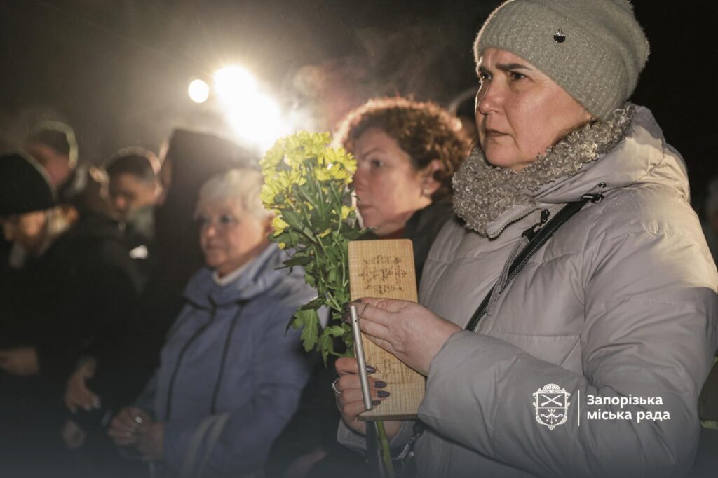 Вшанували полеглих захисників: на запорізькому меморіалі з’явилось ще 85 імен полеглих воїнів (ФОТО)