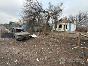 Российский дрон попал по машине в Запорожской области: ранен мужчина, — ФОТО