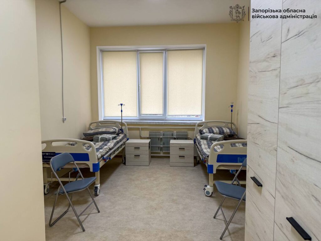 Безбар’єрний простір на 40 місць: у Запоріжжі відкрили інклюзивний центр для евакуйованих та постраждалих від війни (ФОТО)