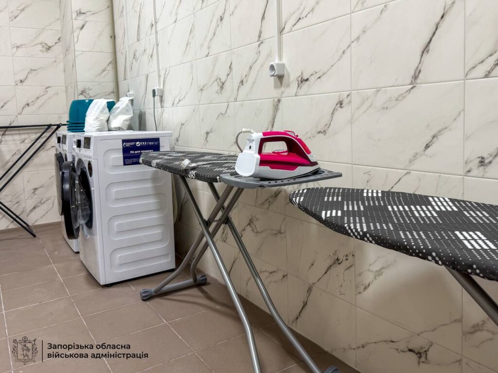 Безбар’єрний простір на 40 місць: у Запоріжжі відкрили інклюзивний центр для евакуйованих та постраждалих від війни (ФОТО)