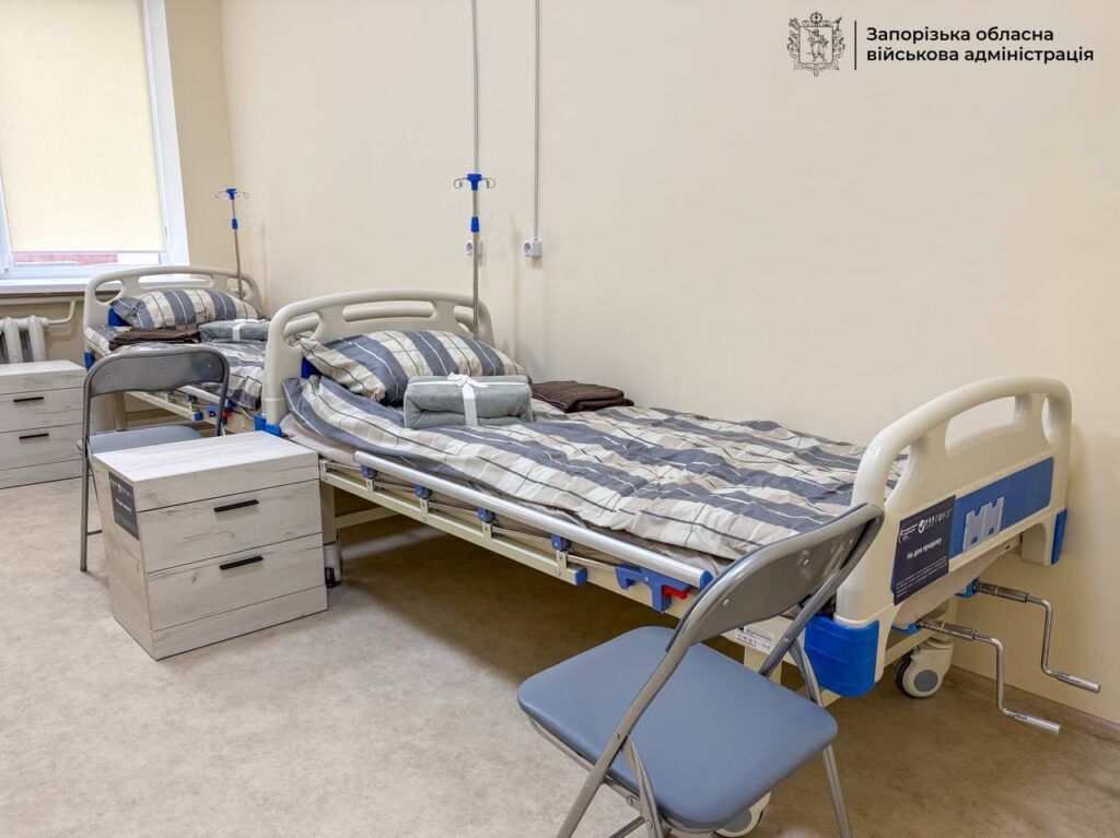 Безбар’єрний простір на 40 місць: у Запоріжжі відкрили інклюзивний центр для евакуйованих та постраждалих від війни (ФОТО)