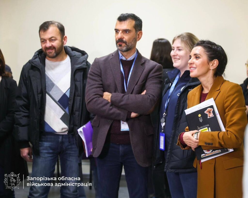 Безбар’єрний простір на 40 місць: у Запоріжжі відкрили інклюзивний центр для евакуйованих та постраждалих від війни (ФОТО)