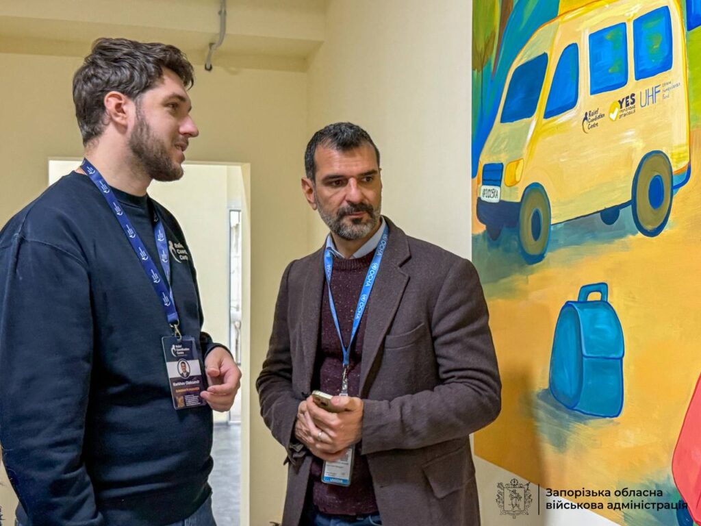 Безбар’єрний простір на 40 місць: у Запоріжжі відкрили інклюзивний центр для евакуйованих та постраждалих від війни (ФОТО)