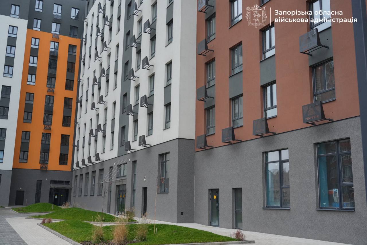 За державною програмою родина переселенців з Енергодара отримала кредит і придбала житло: як діє новий механізм