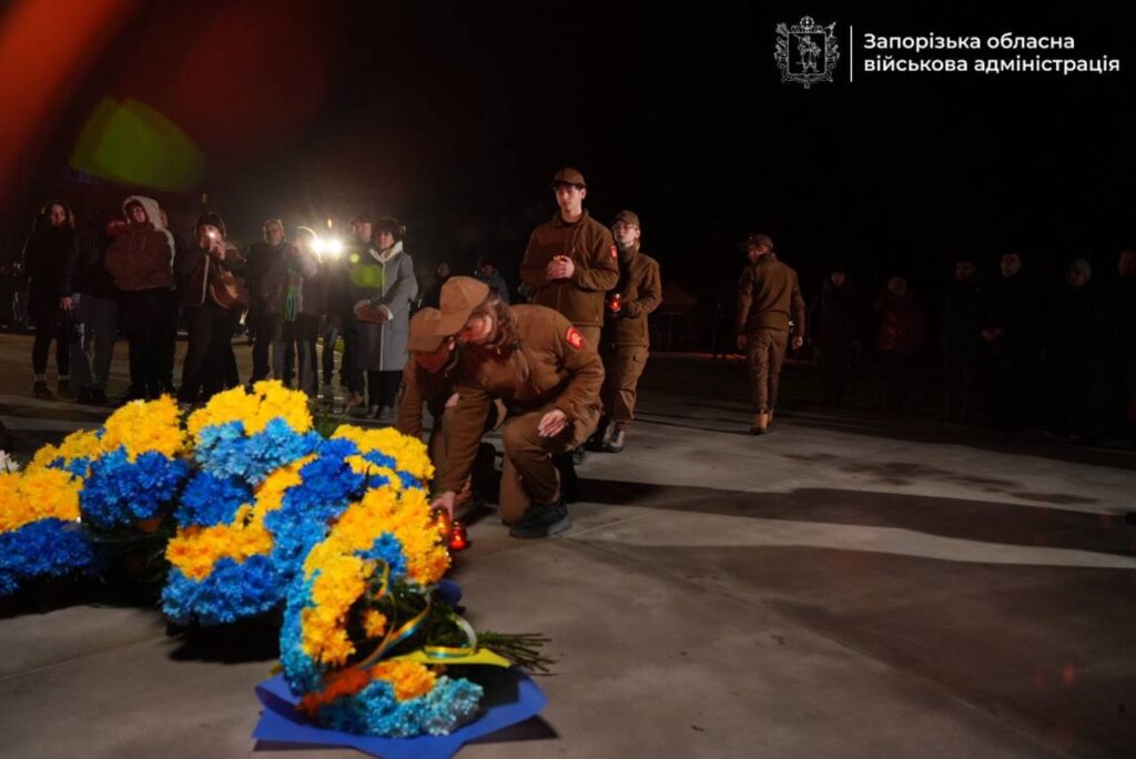 Вшанували полеглих захисників: на запорізькому меморіалі з’явилось ще 85 імен полеглих воїнів (ФОТО)