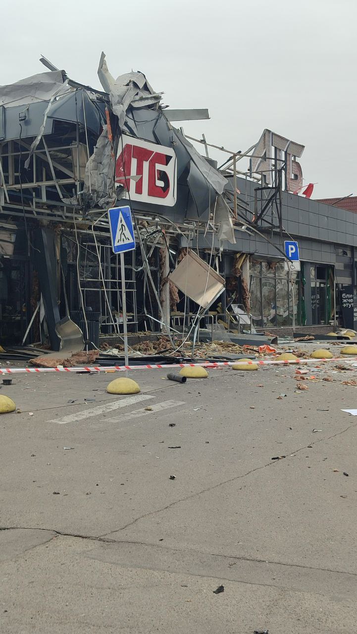 Екоінспектори озвучили наслідки російського удару по Південному мікрорайону Запоріжжя