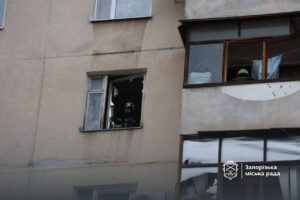 Стало відомо, скільки будинків пошкоджено внаслідок ранкової російської атаки Запоріжжя, — ФОТО