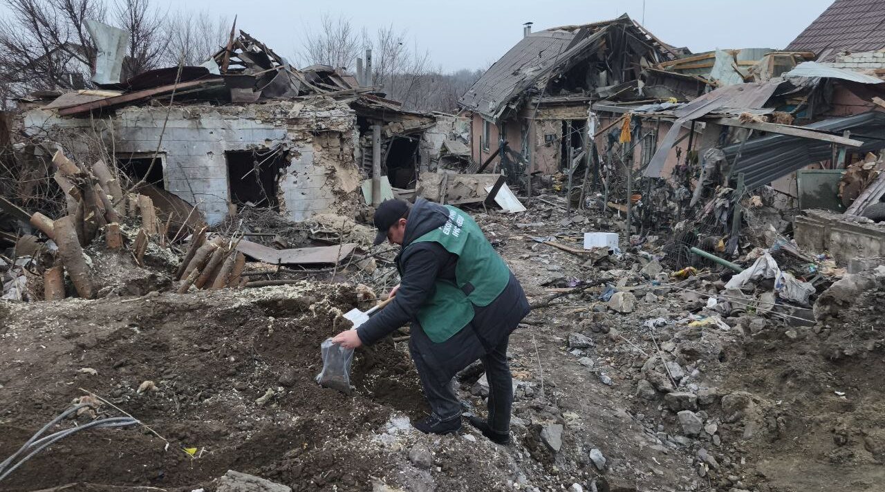 Экопоследствия вражеских обстрелов Запорожья 19 декабря: зафиксированы повреждения в двух районах, — ФОТО