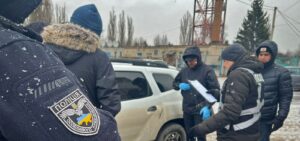 Незаконний обіг: чоловіку загрожує до семи років тюрми за продаж автоматичної зброї на 120 тисяч гривень, — ФОТО