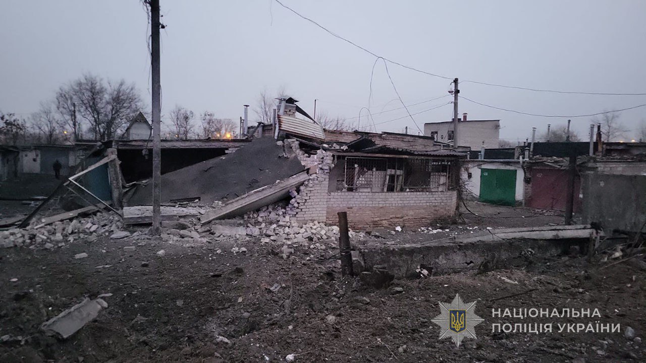 Разрушены дома людей: последствия российских ударов по Запорожской области 21 декабря, — ФОТО