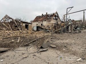 Повреждены дома и машины: последствия российских ударов по Запорожской области 26 декабря, — ФОТО