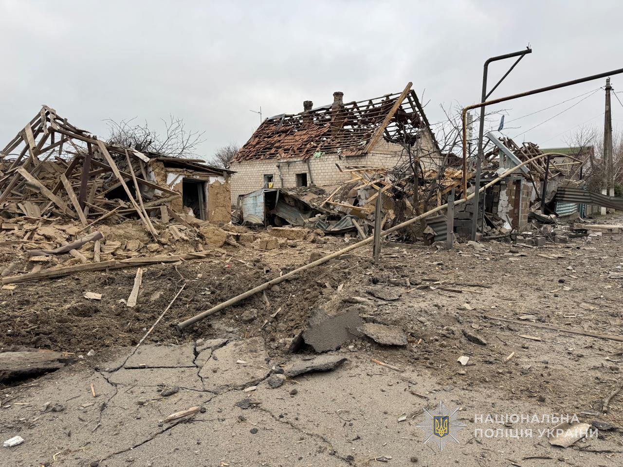 Повреждены дома и машины: последствия российских ударов по Запорожской области 26 декабря, — ФОТО