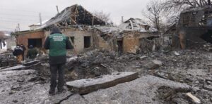 Ворог вдарив по Запоріжжю: пошкоджені будинки та обʼєкт інфраструктури, є поранена, — ФОТО, ВІДЕО