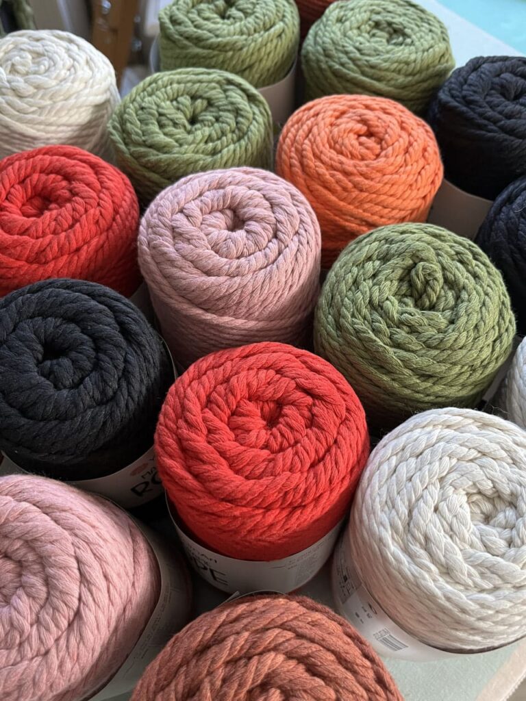 Викладачка за освітою, майстриня за покликанням: як Марина Ткачук перетворила своє хобі з рукоділля на власну справу