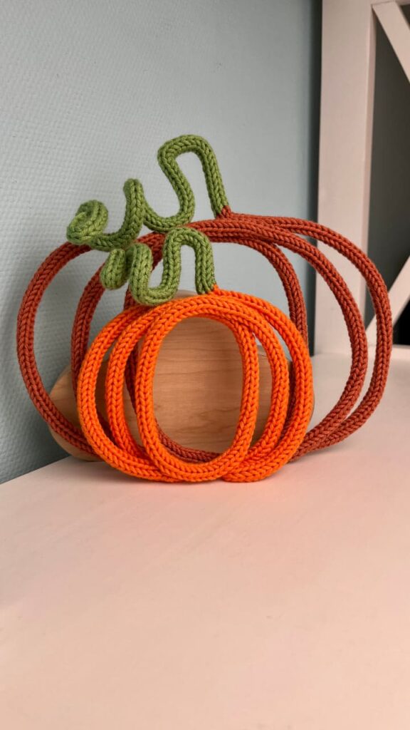 Викладачка за освітою, майстриня за покликанням: як Марина Ткачук перетворила своє хобі з рукоділля на власну справу