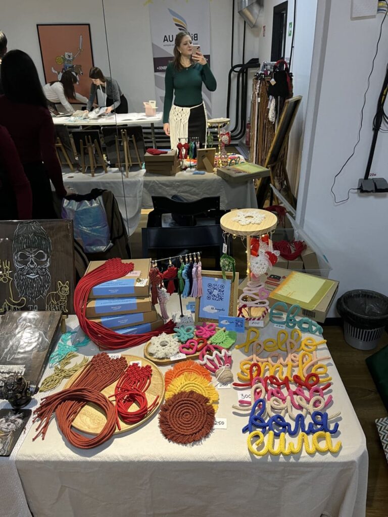 Викладачка за освітою, майстриня за покликанням: як Марина Ткачук перетворила своє хобі з рукоділля на власну справу