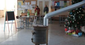 Сім класів, медблок і інклюзивний ліфт: у запорізькій гімназії №95 продовжують ремонт укриття, — ФОТО, ВІДЕО