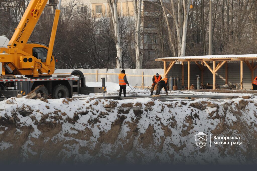 Близько двох мільйонів євро: у Хортицькому районі Запоріжжя будують підземну школу з сонячною станцією (ФОТО, ВІДЕО)